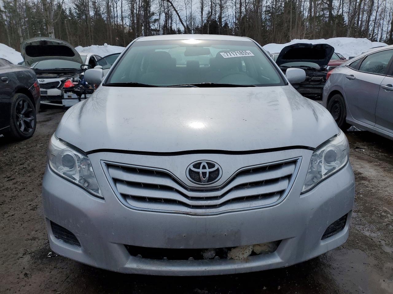 2011 TOYOTA CAMRY BASE photo 9