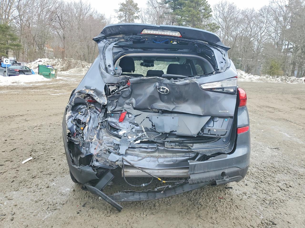 2019 HYUNDAI TUCSON VALUE photo 11