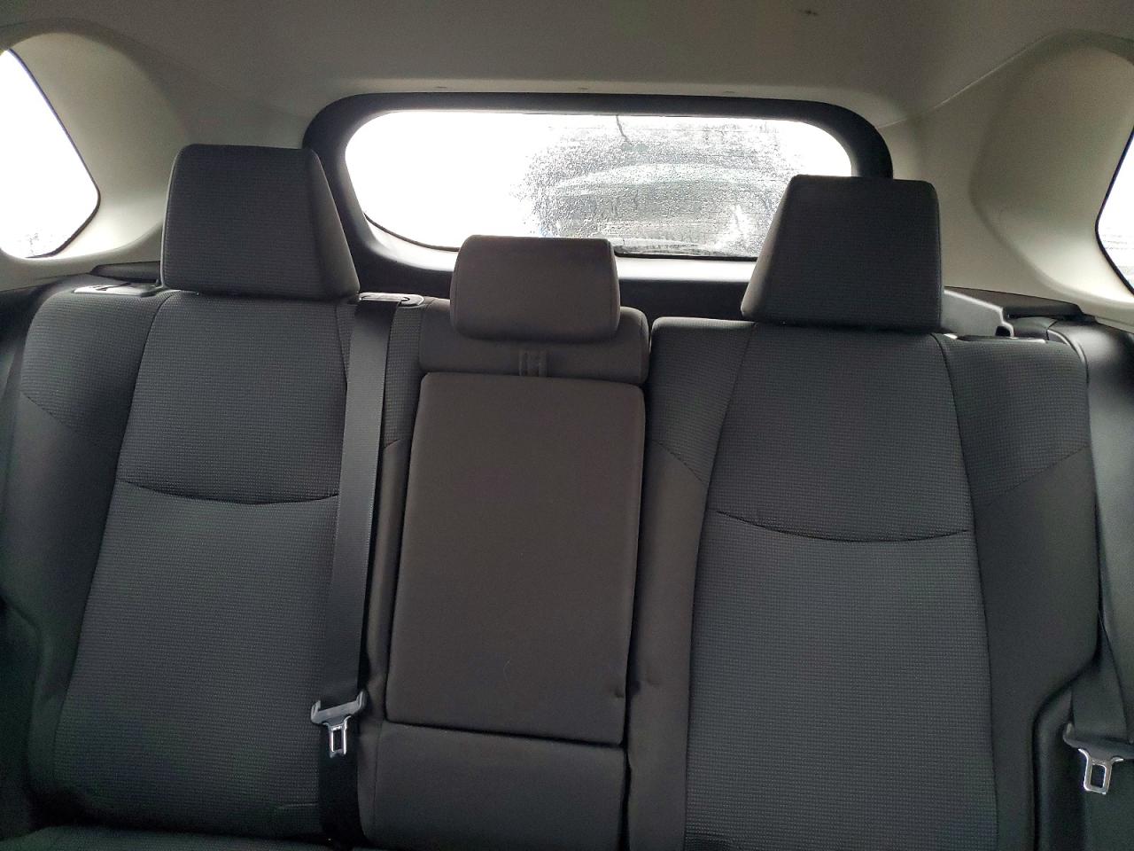 2022 TOYOTA RAV4 LE photo 10