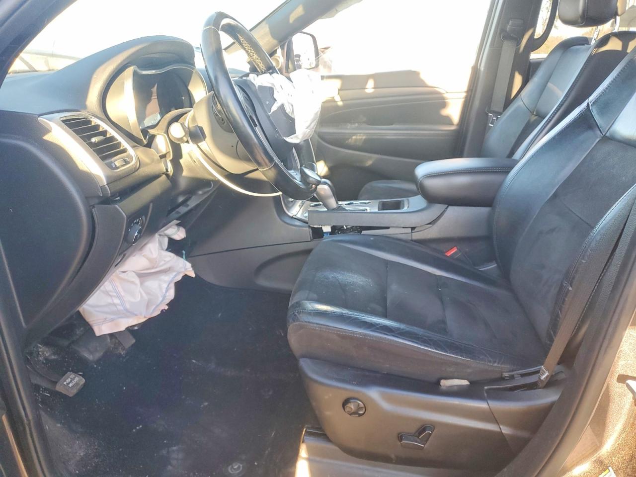 2020 JEEP GRAND CHEROKEE LAREDO photo 13