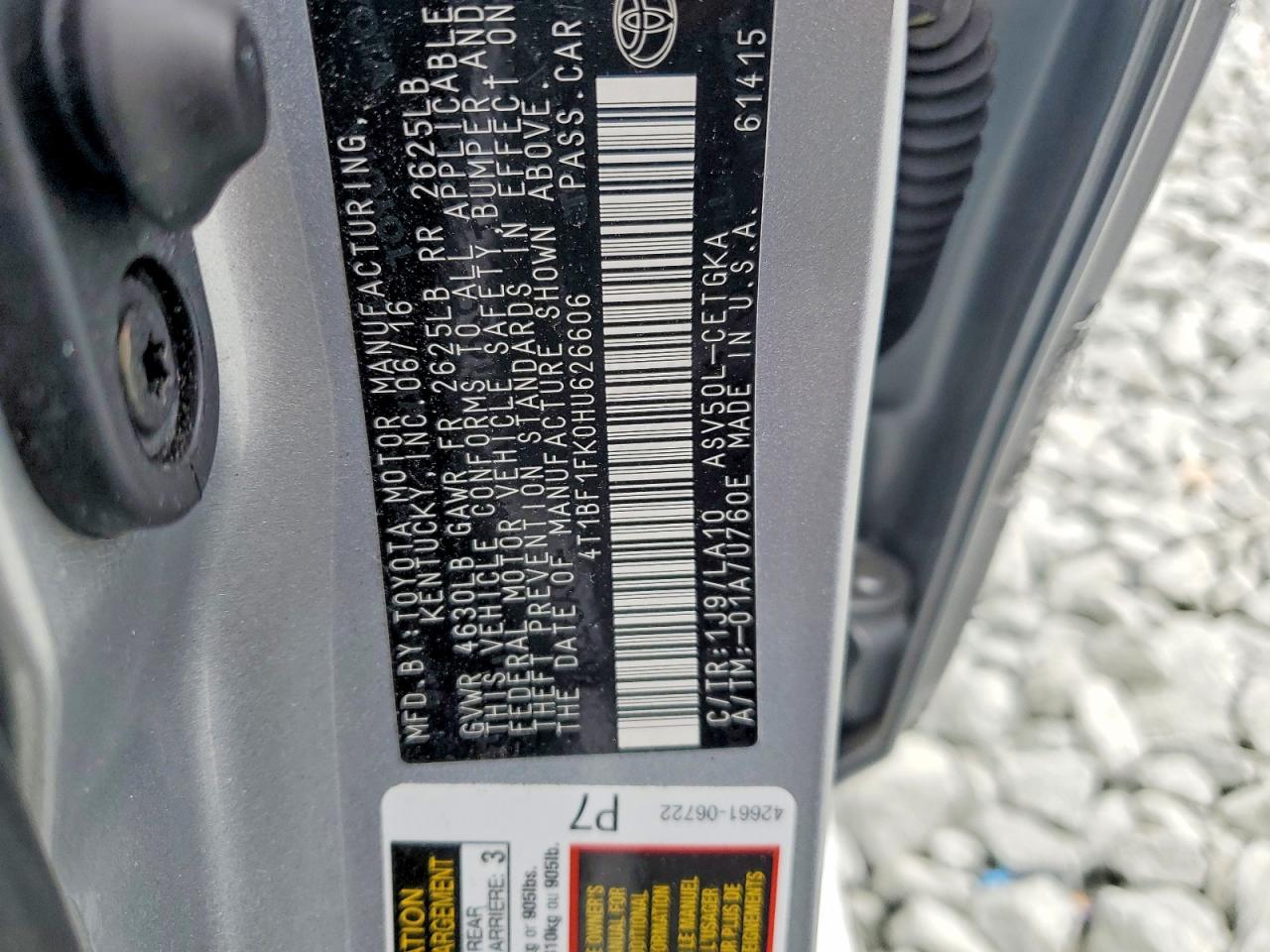 2017 TOYOTA CAMRY LE photo 34