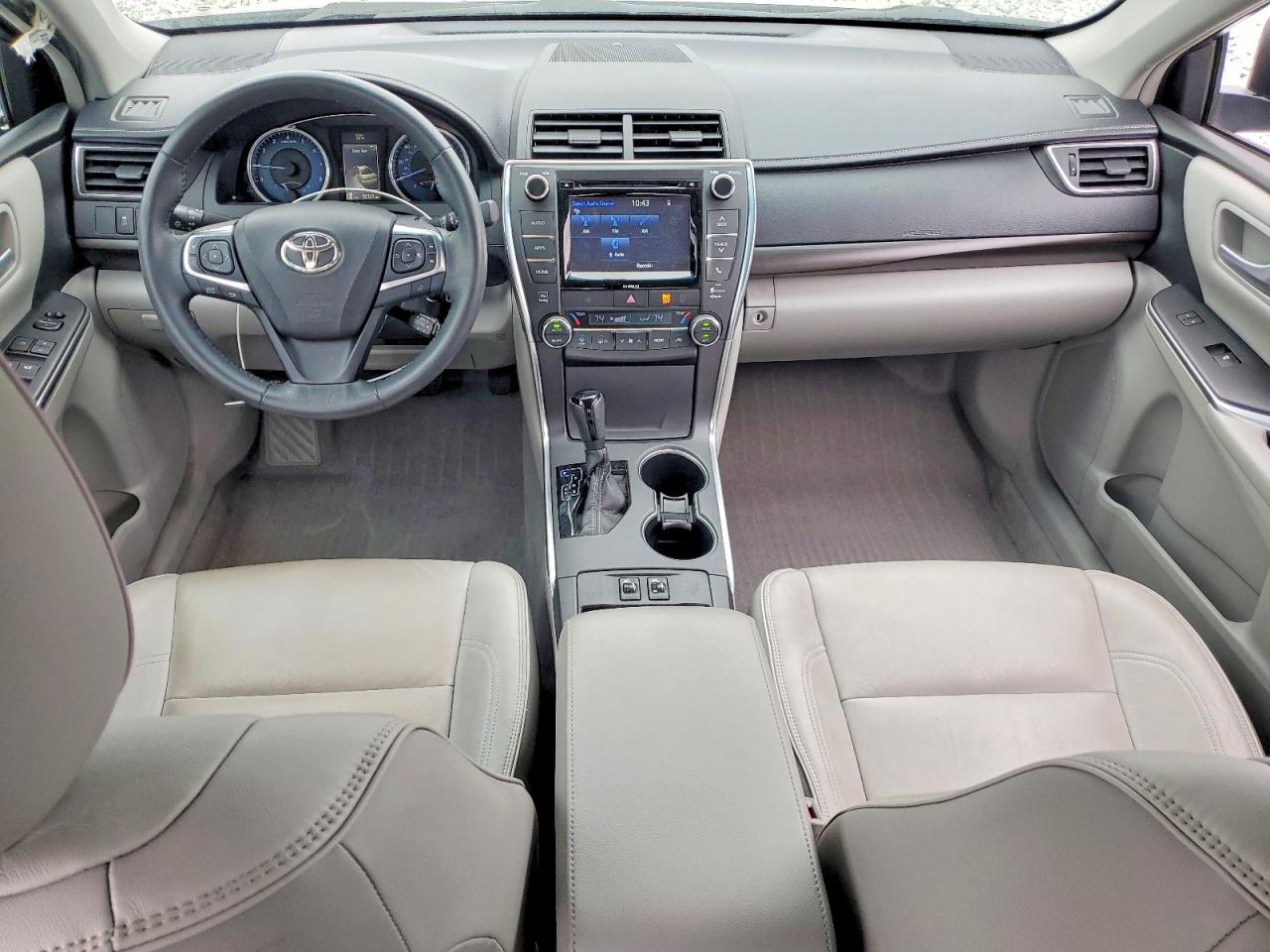 2017 TOYOTA CAMRY LE photo 22