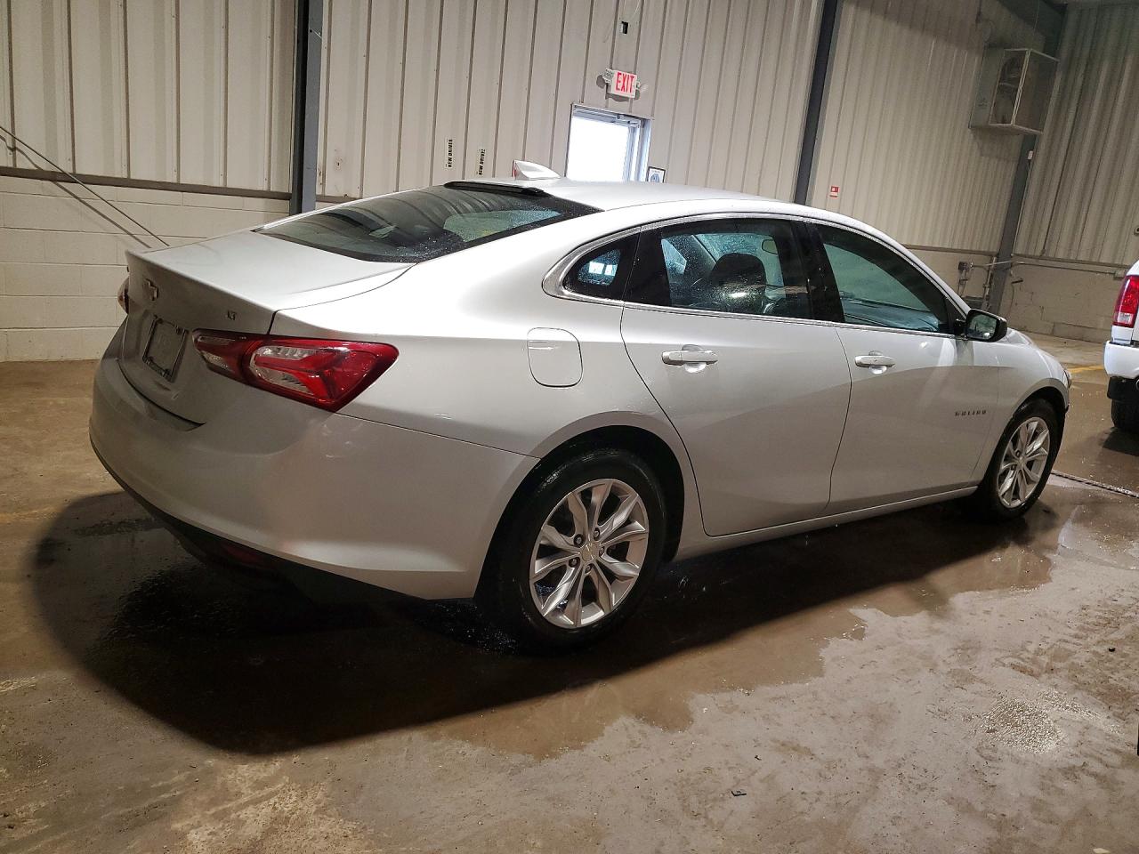 2020 CHEVROLET MALIBU LT photo 3