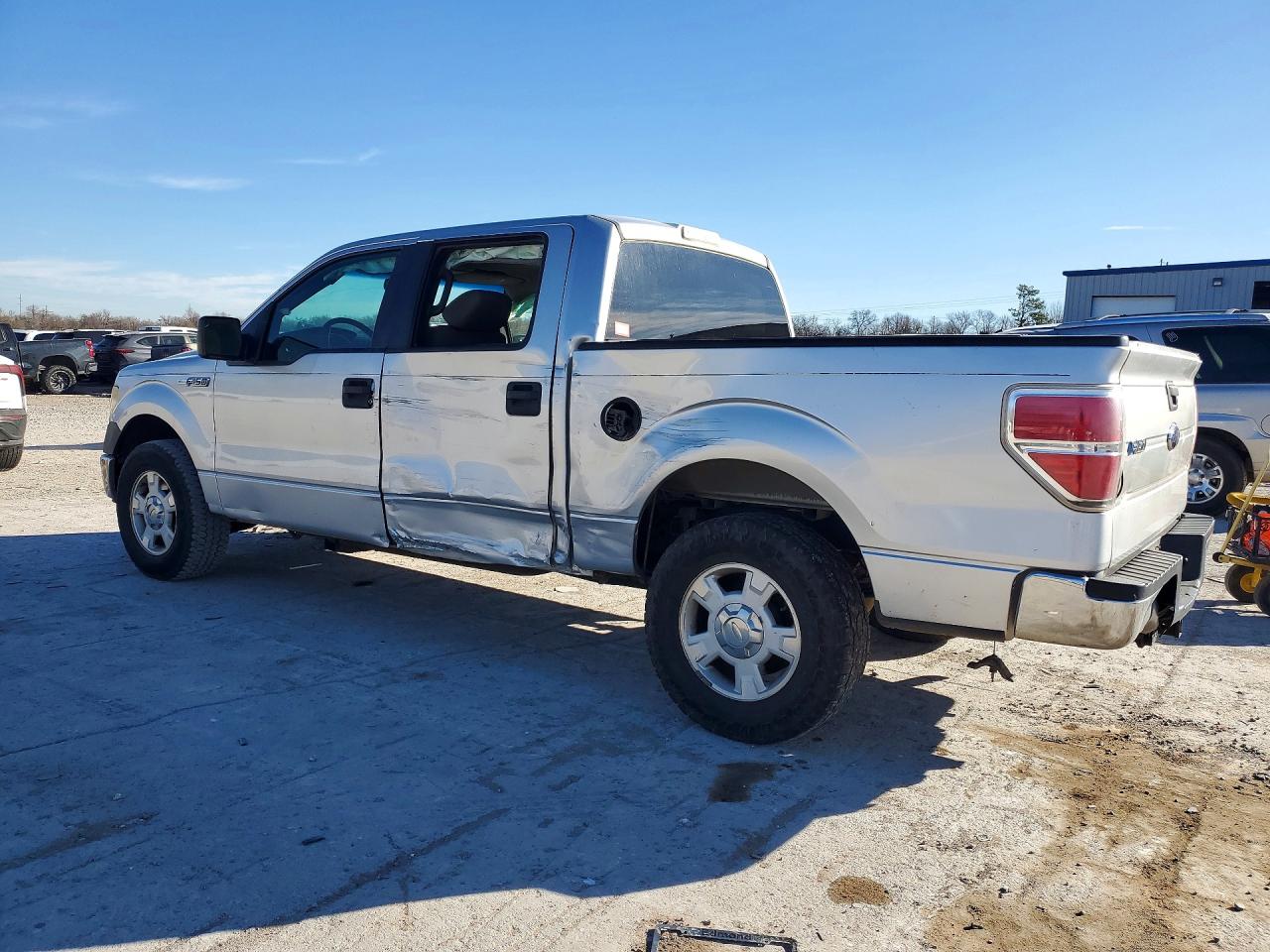 2010 FORD F150 SUPERCREW photo 2