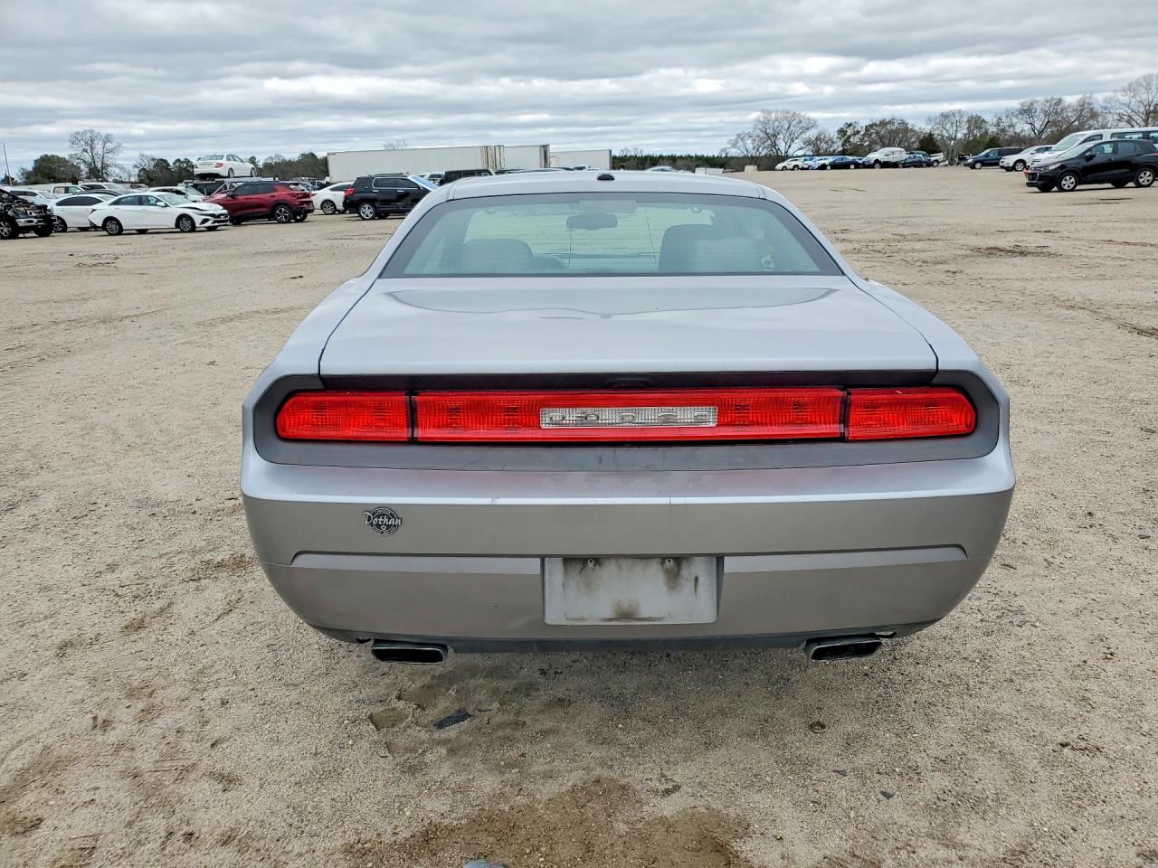 2013 DODGE CHALLENGER SXT photo 6