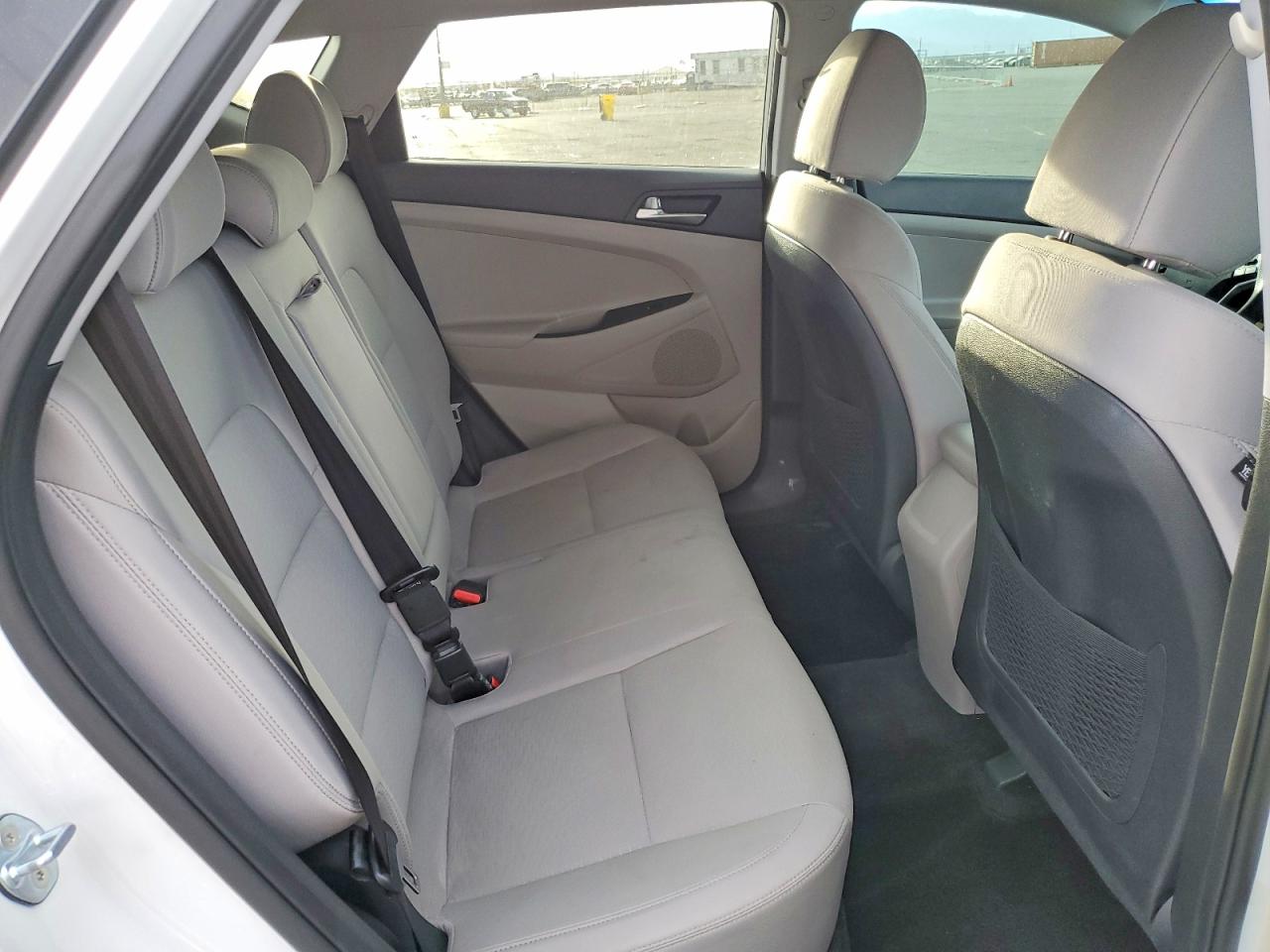 2020 HYUNDAI TUCSON SE photo 11