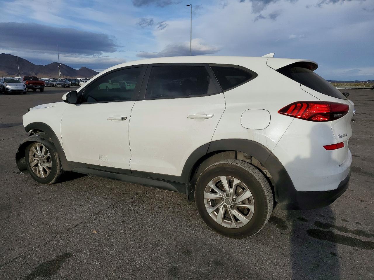 2020 HYUNDAI TUCSON SE photo 2