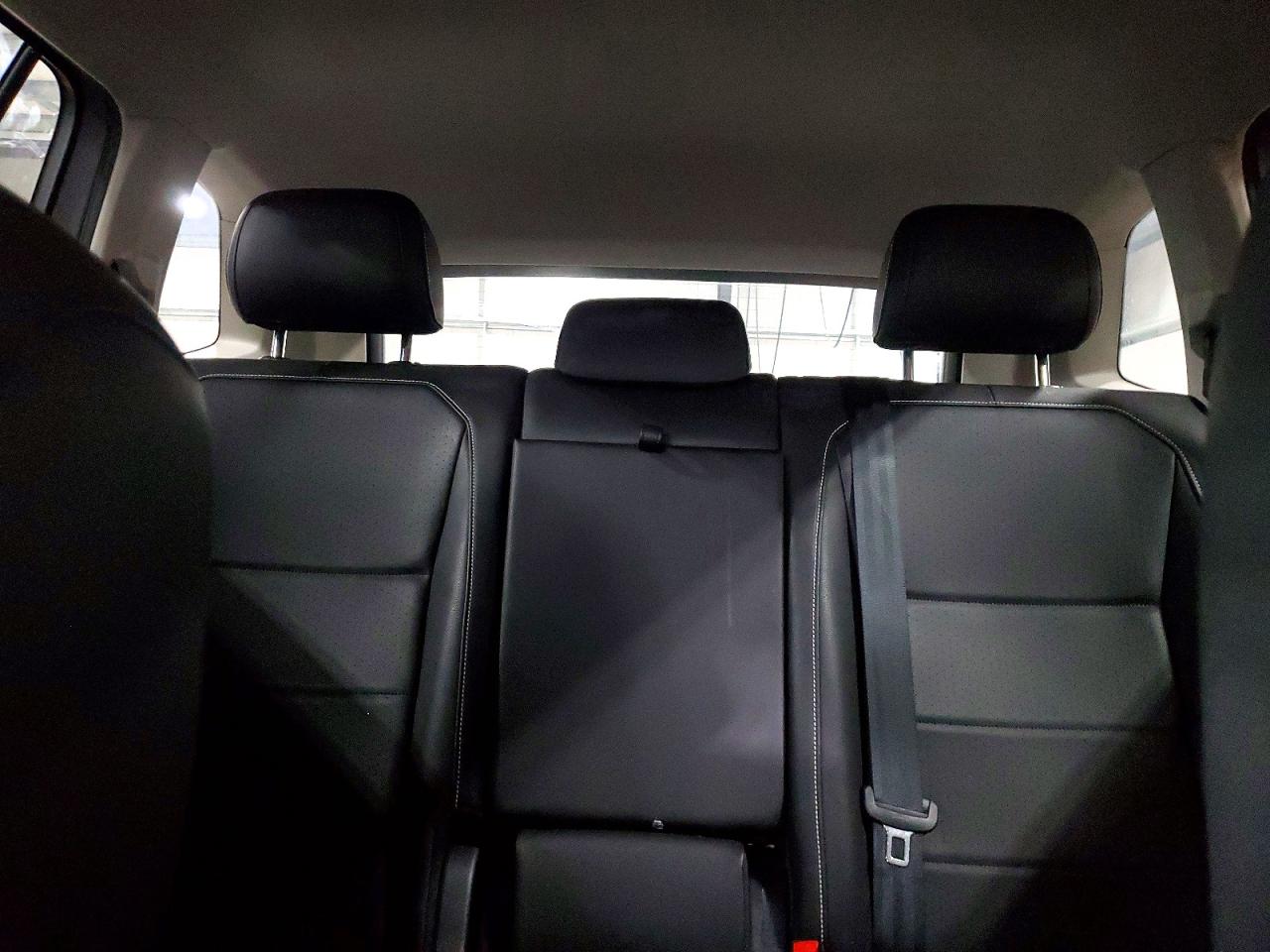 2021 VOLKSWAGEN TIGUAN SE photo 10