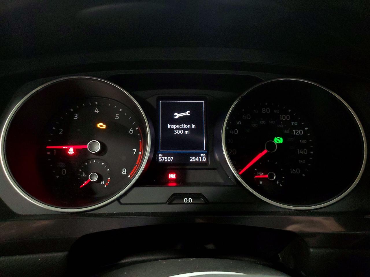 2021 VOLKSWAGEN TIGUAN SE photo 9