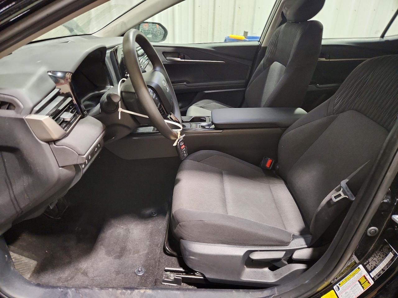 2025 TOYOTA CAMRY XSE photo 7