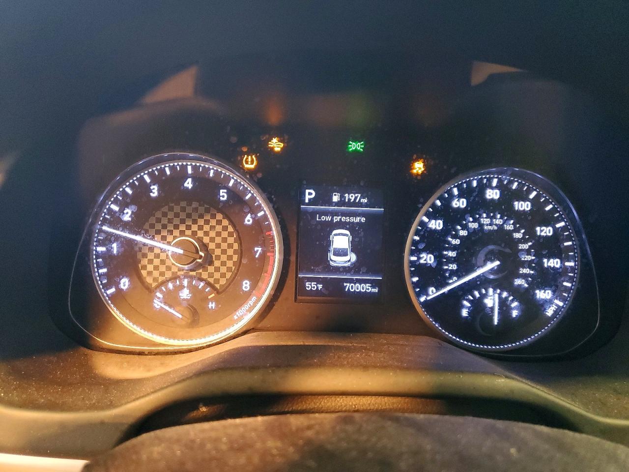 2019 HYUNDAI ELANTRA SEL photo 17
