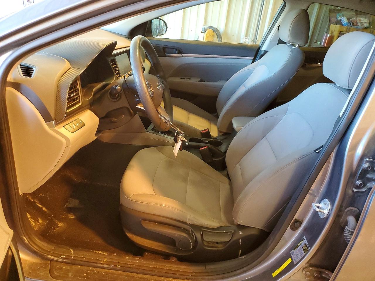 2019 HYUNDAI ELANTRA SEL photo 13