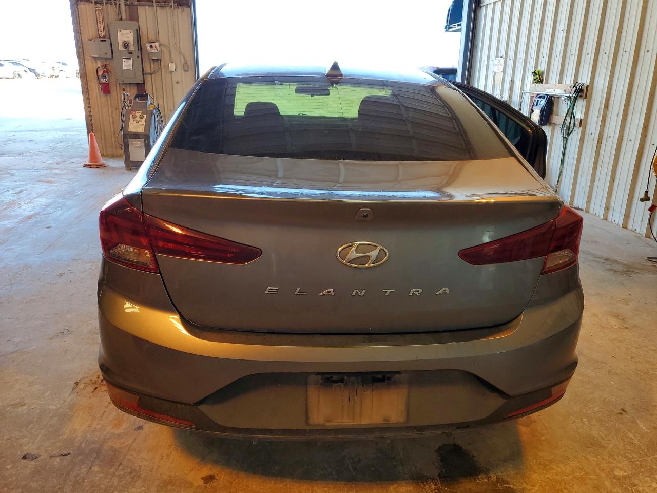 2019 HYUNDAI ELANTRA SEL photo 11