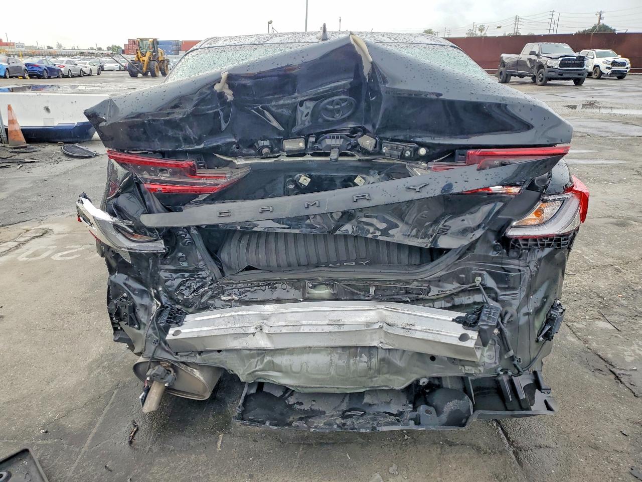 2025 TOYOTA CAMRY XSE photo 16