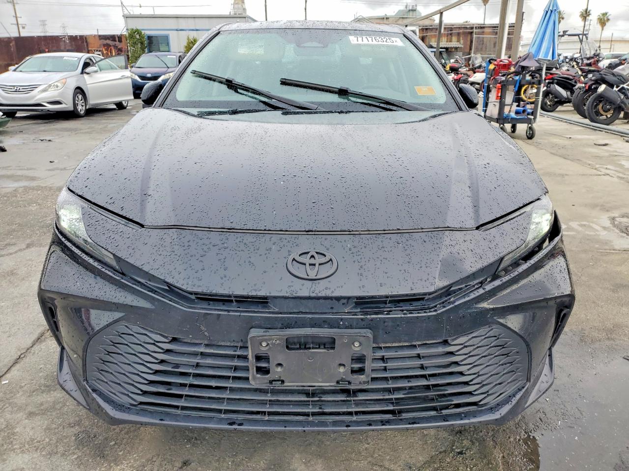 2025 TOYOTA CAMRY XSE photo 13
