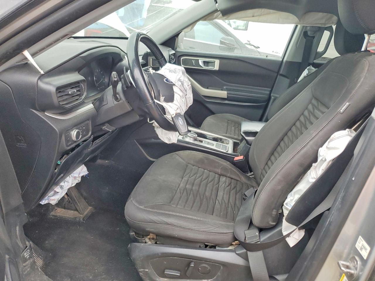 2020 FORD EXPLORER XLT photo 13