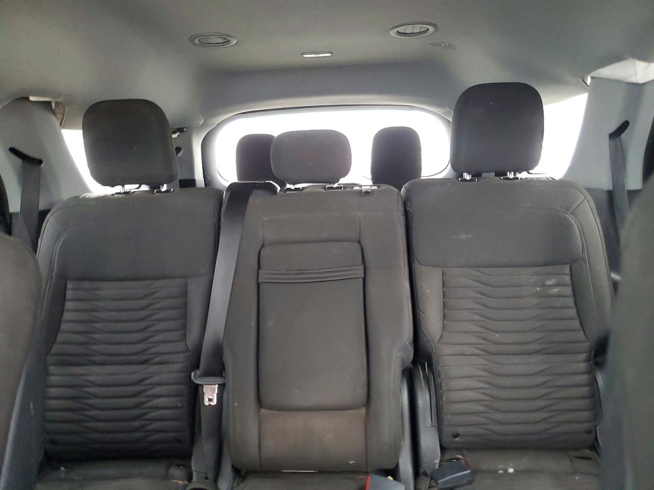 2020 FORD EXPLORER XLT photo 19