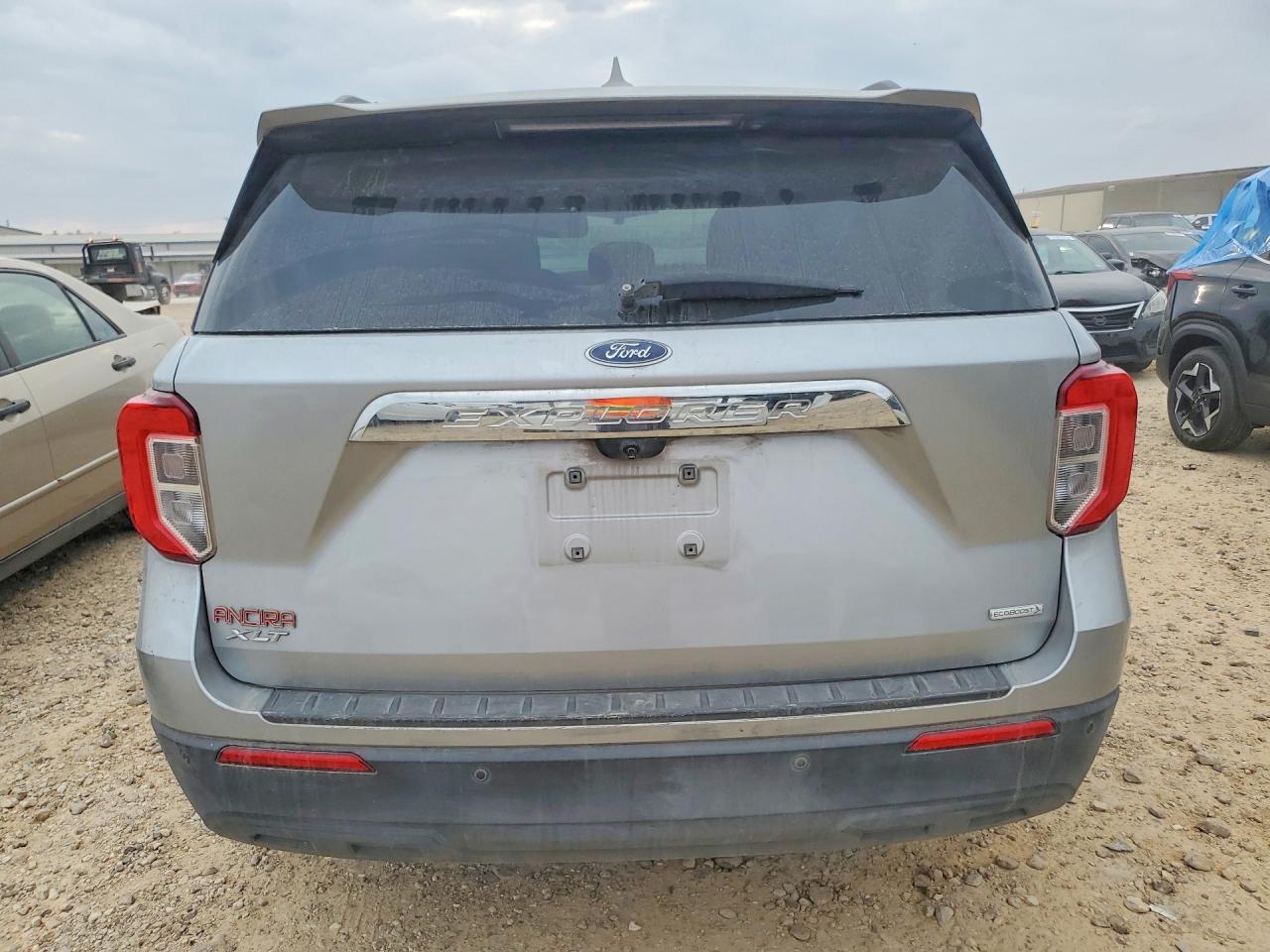 2020 FORD EXPLORER XLT photo 11
