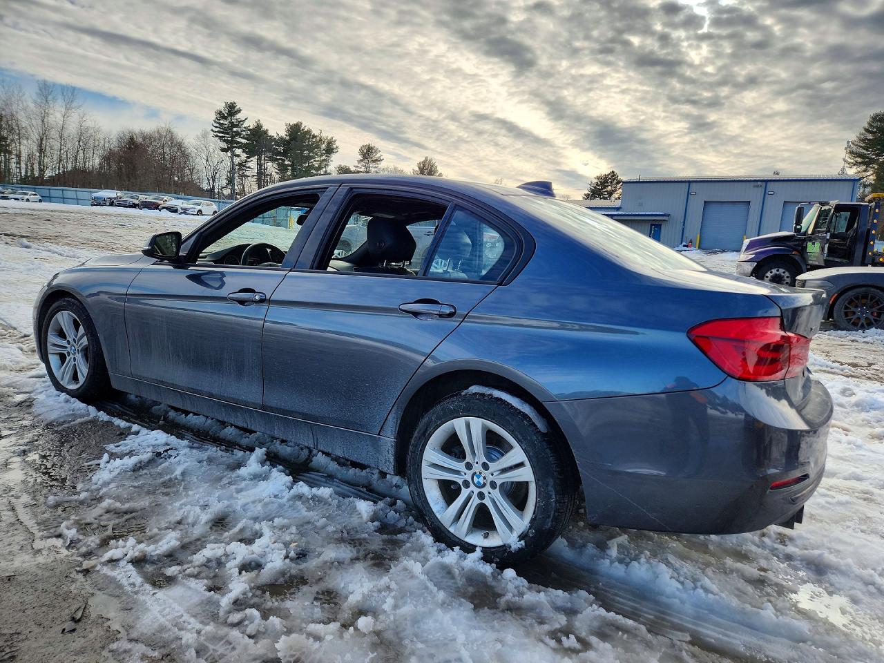 2016 BMW 328 XI SULEV photo 2