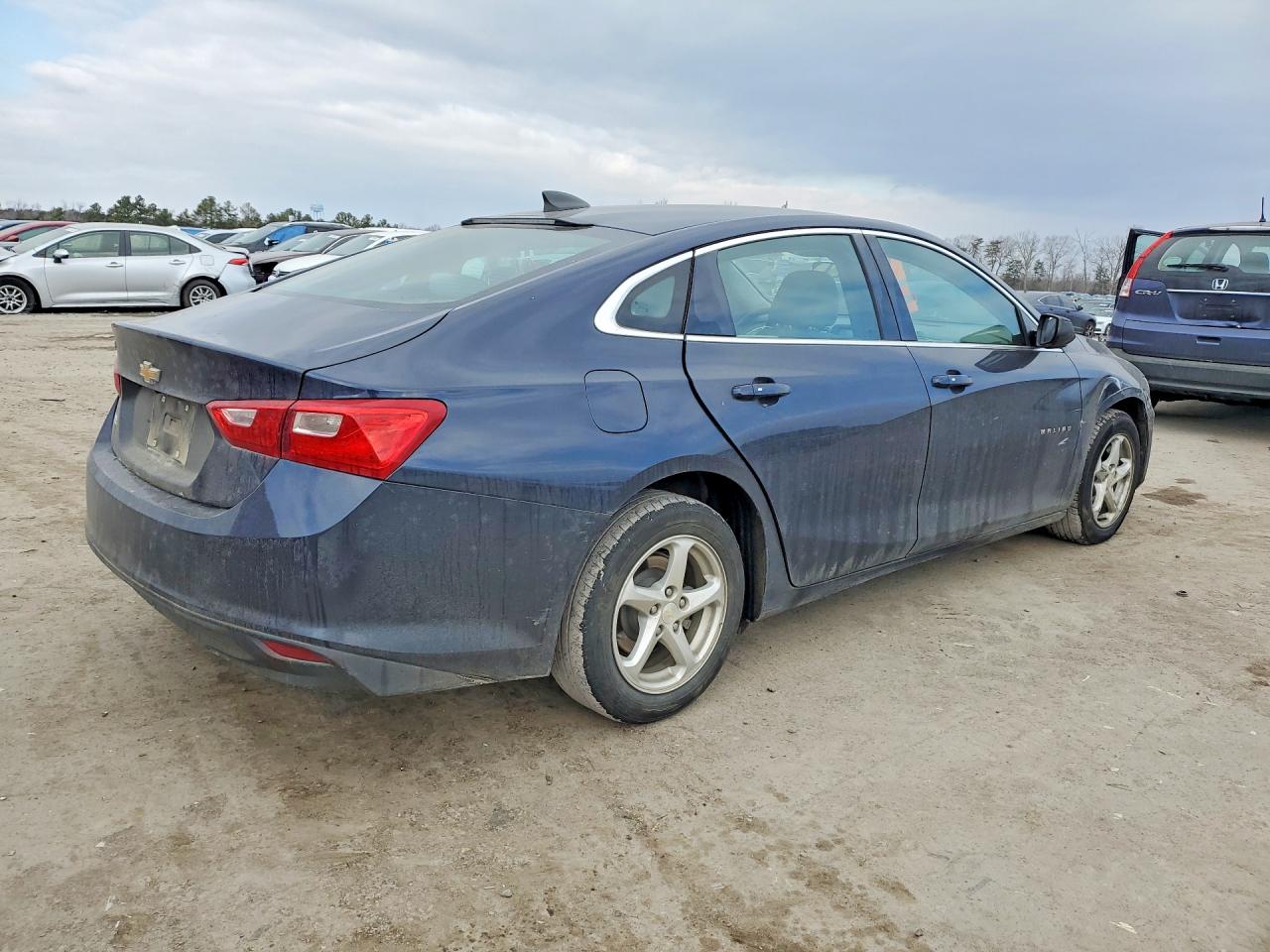 2018 CHEVROLET MALIBU LS photo 5