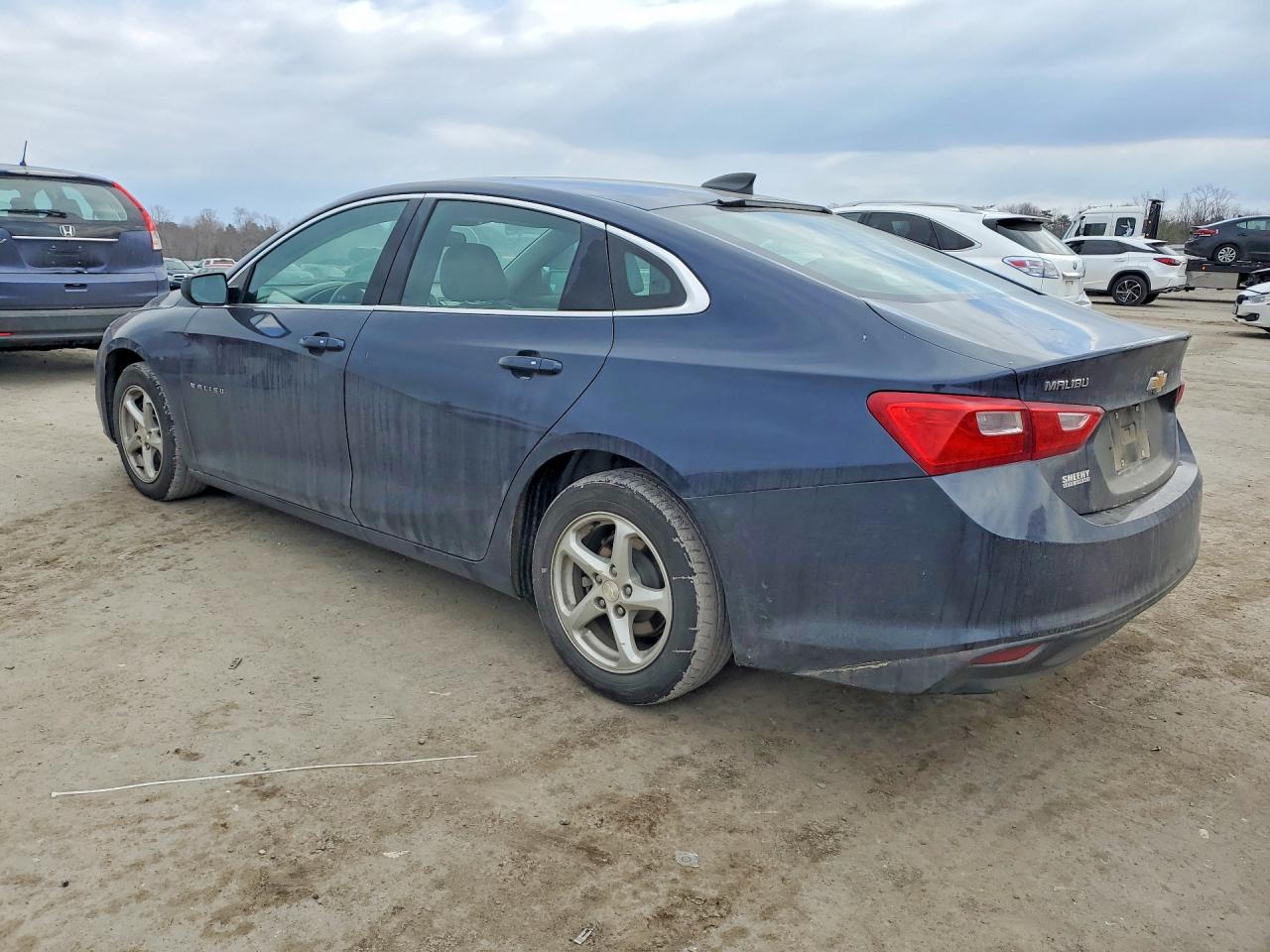 2018 CHEVROLET MALIBU LS photo 3