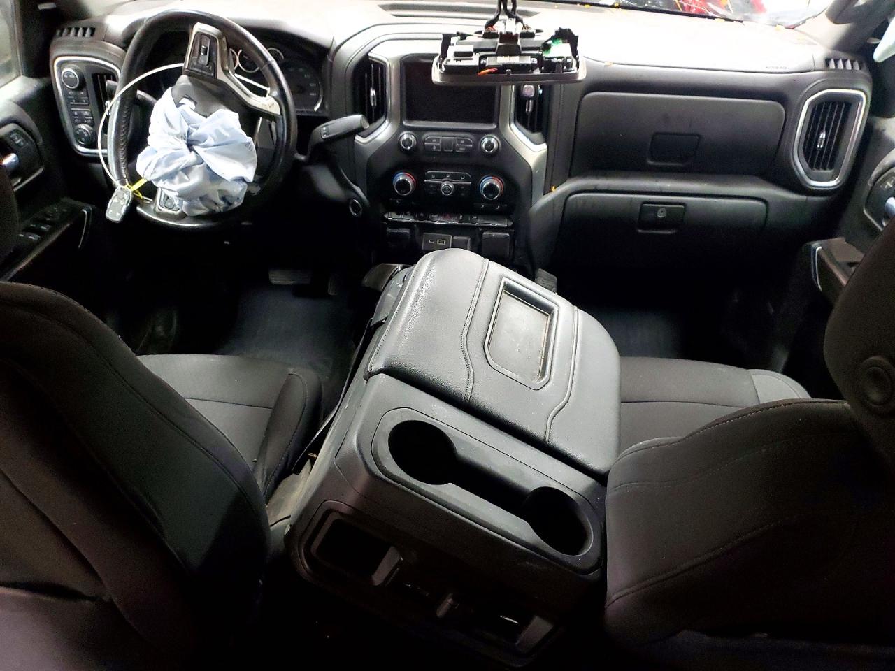 2020 CHEVROLET SILVERADO K1500 RST photo 8