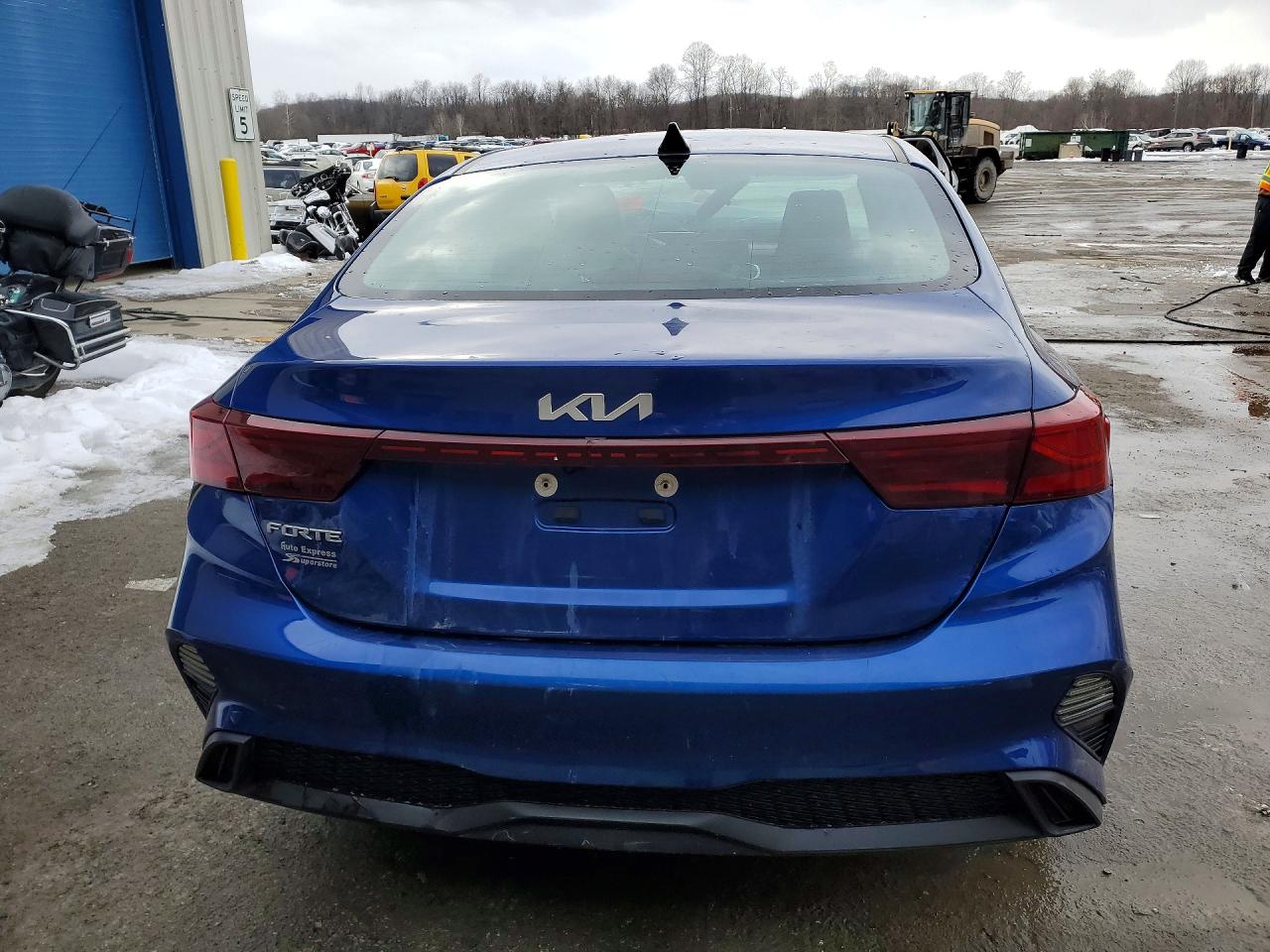 2023 KIA FORTE LXS photo 6