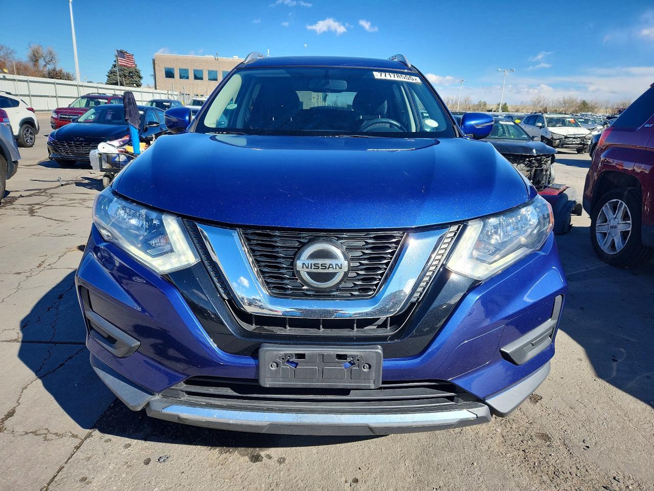 2018 NISSAN ROGUE SV photo 5