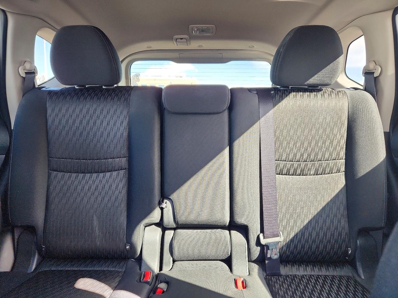 2018 NISSAN ROGUE SV photo 10