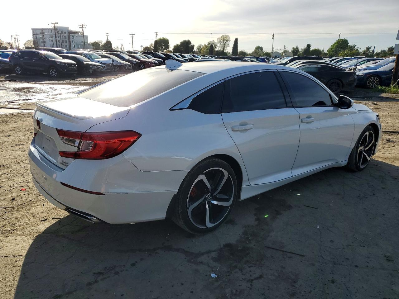 2018 HONDA ACCORD SPORT photo 5