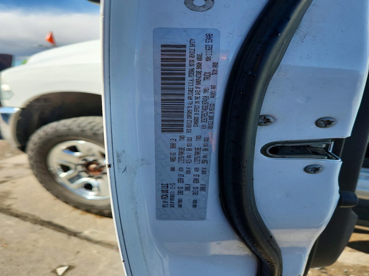2016 RAM 2500 ST photo 12