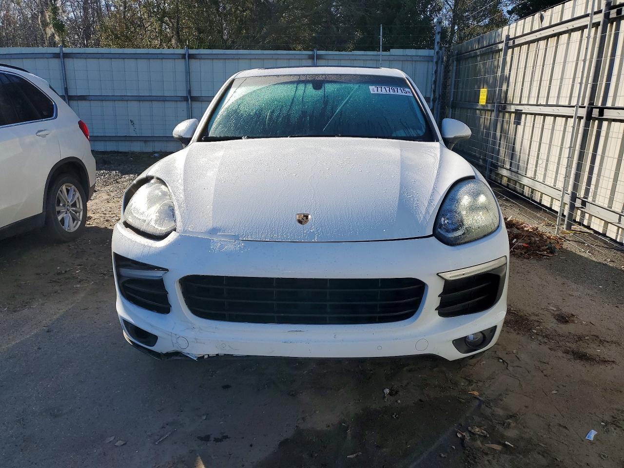 2016 PORSCHE CAYENNE photo 13