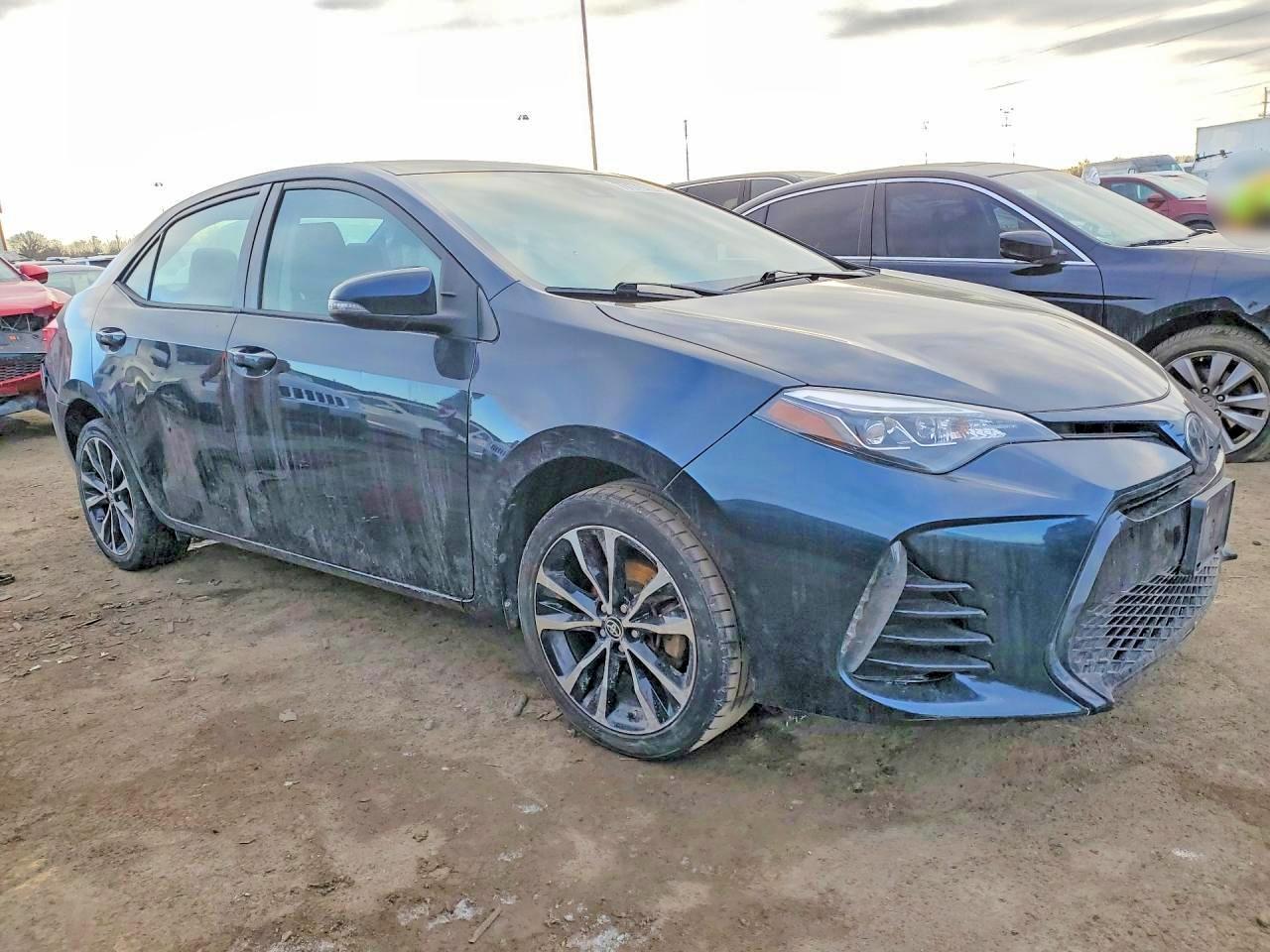 2017 TOYOTA COROLLA photo 7