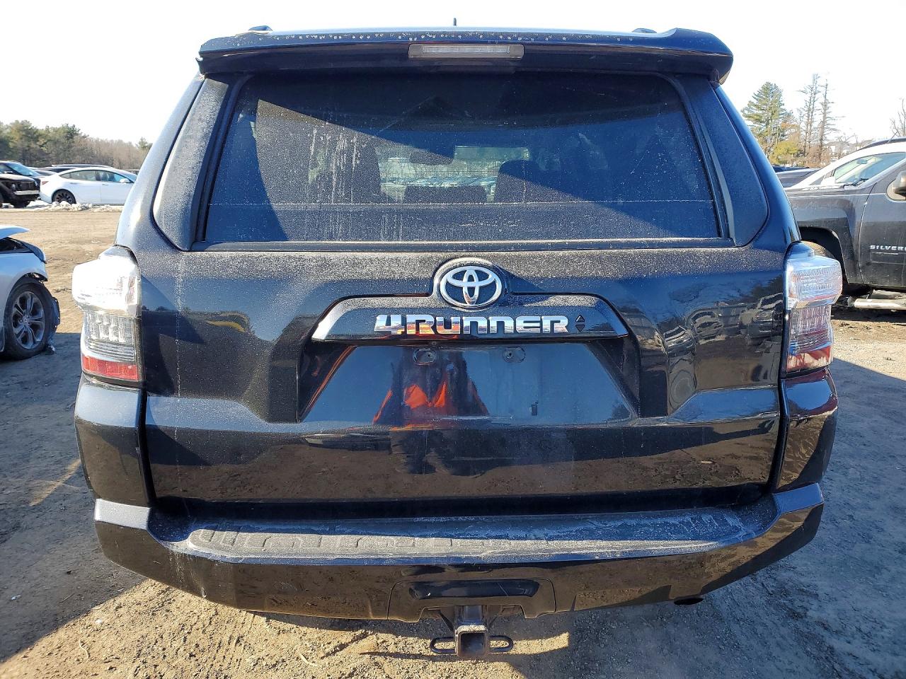 2022 TOYOTA 4RUNNER SR5 PREMIUM photo 11