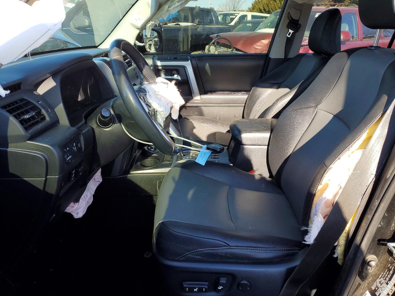 2022 TOYOTA 4RUNNER SR5 PREMIUM photo 13