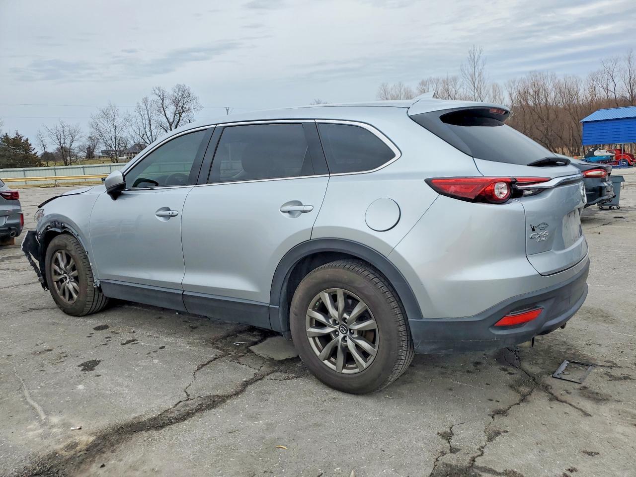 2018 MAZDA CX-9 TOURING photo 4