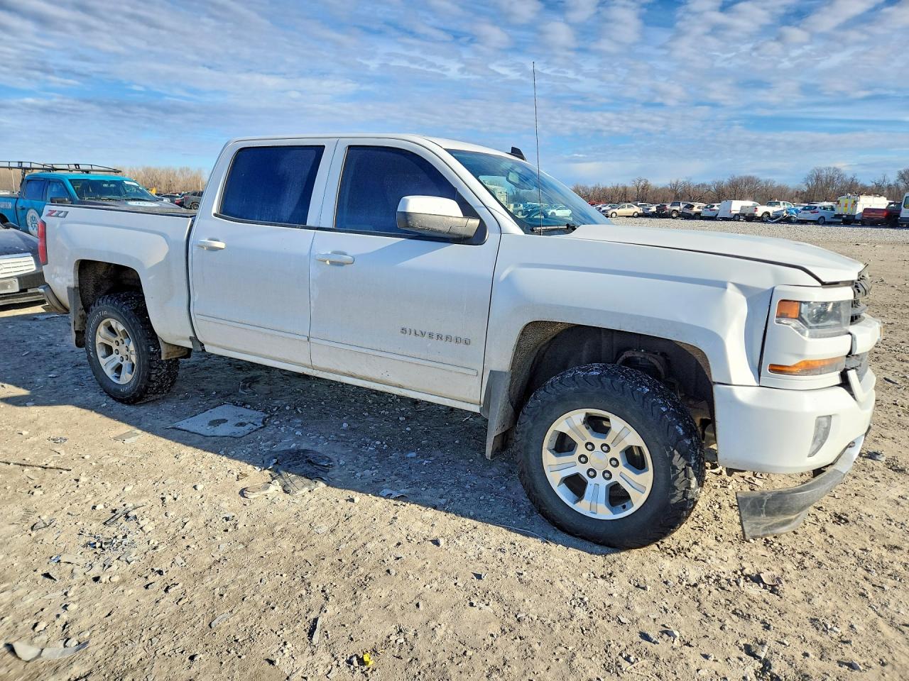 2018 CHEVROLET SILVERADO K1500 LT photo 7