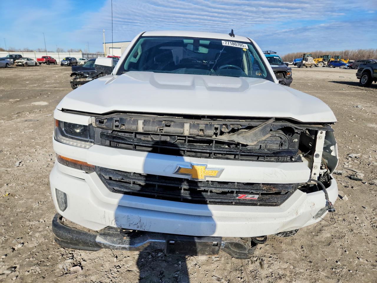 2018 CHEVROLET SILVERADO K1500 LT photo 9
