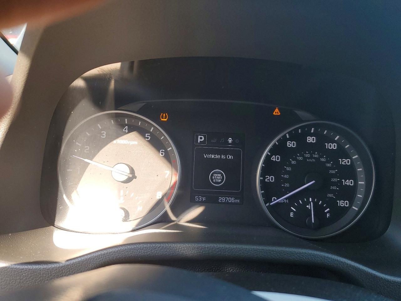 2017 HYUNDAI ELANTRA LIMITED photo 9