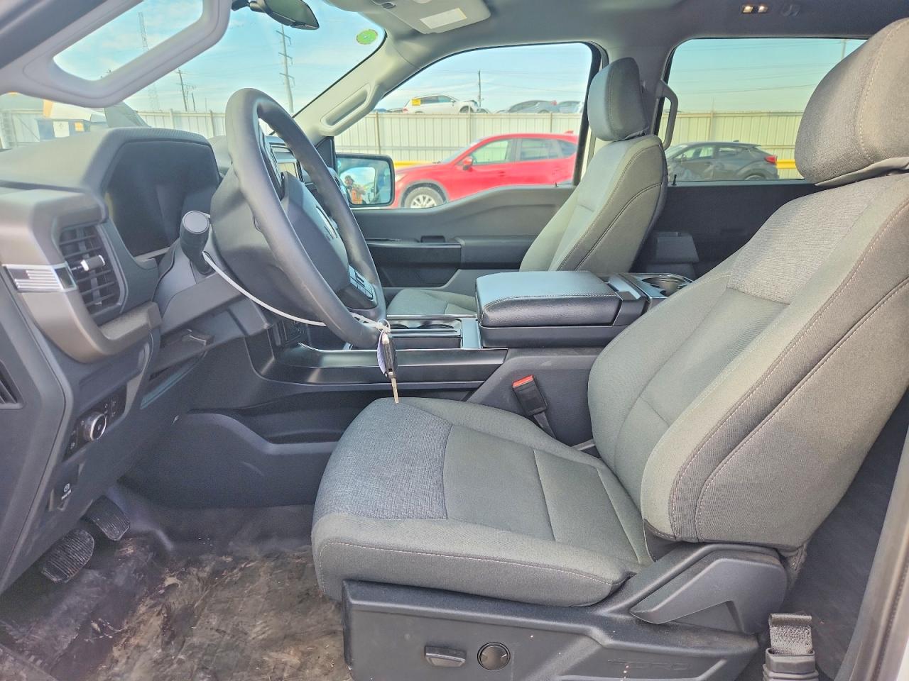 2025 FORD F150 XL photo 19