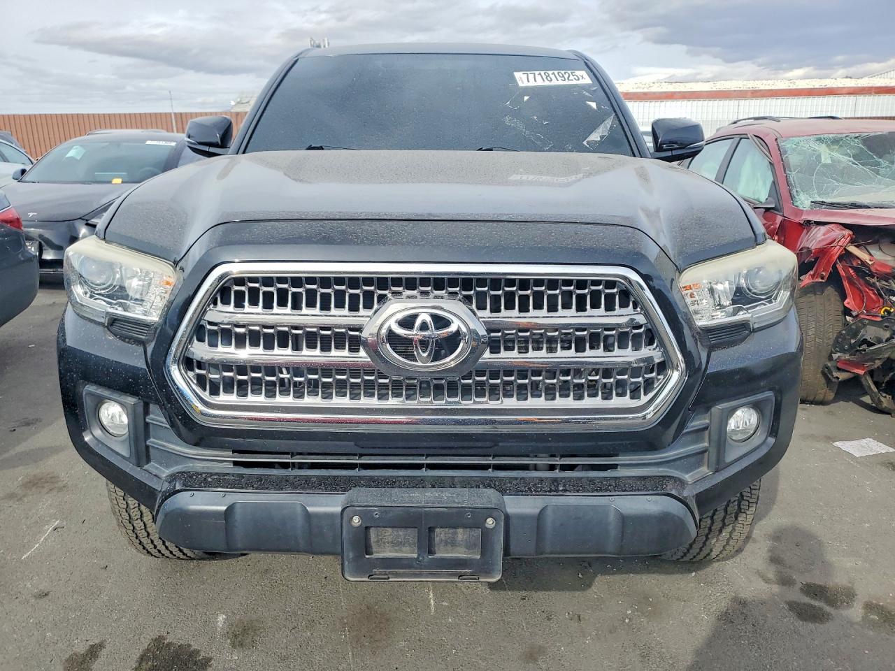2017 TOYOTA TACOMA TRD OFF-ROAD photo 9