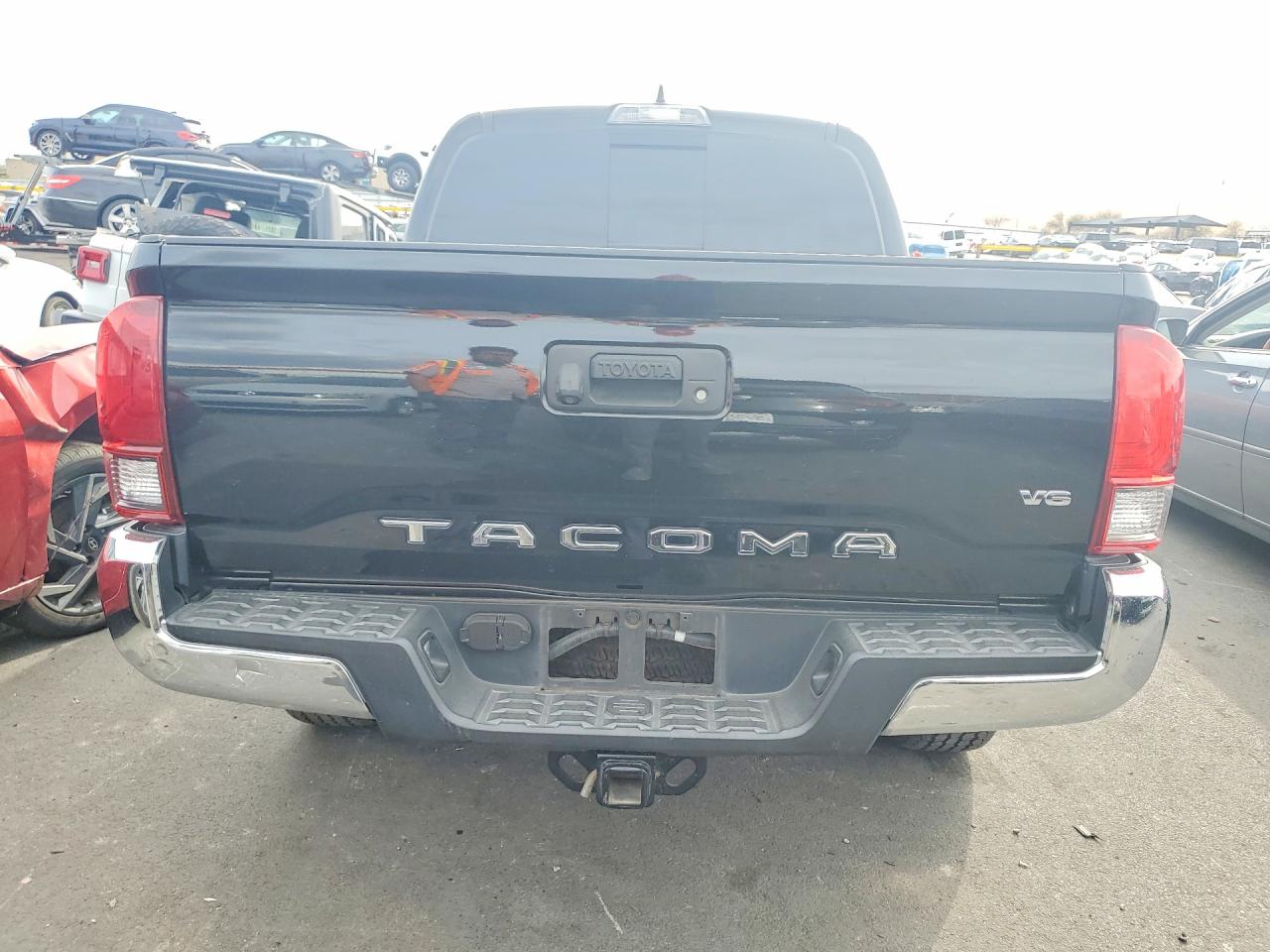 2017 TOYOTA TACOMA TRD OFF-ROAD photo 11