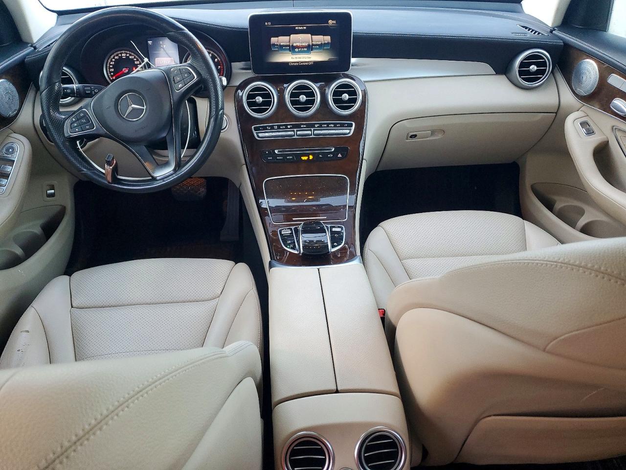 2016 MERCEDES-BENZ GLC 300 4MATIC photo 15