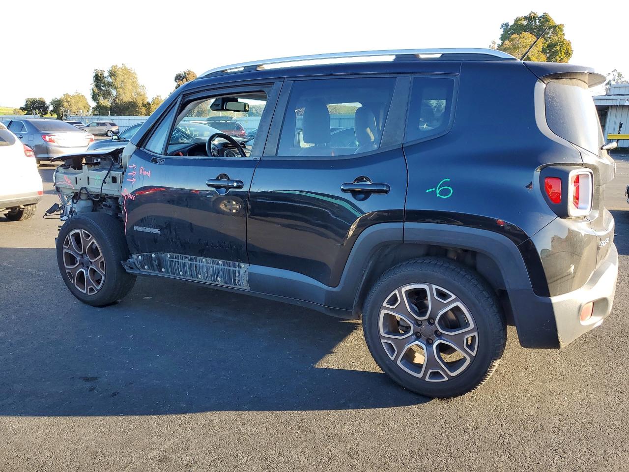 2015 JEEP RENEGADE LIMITED photo 3