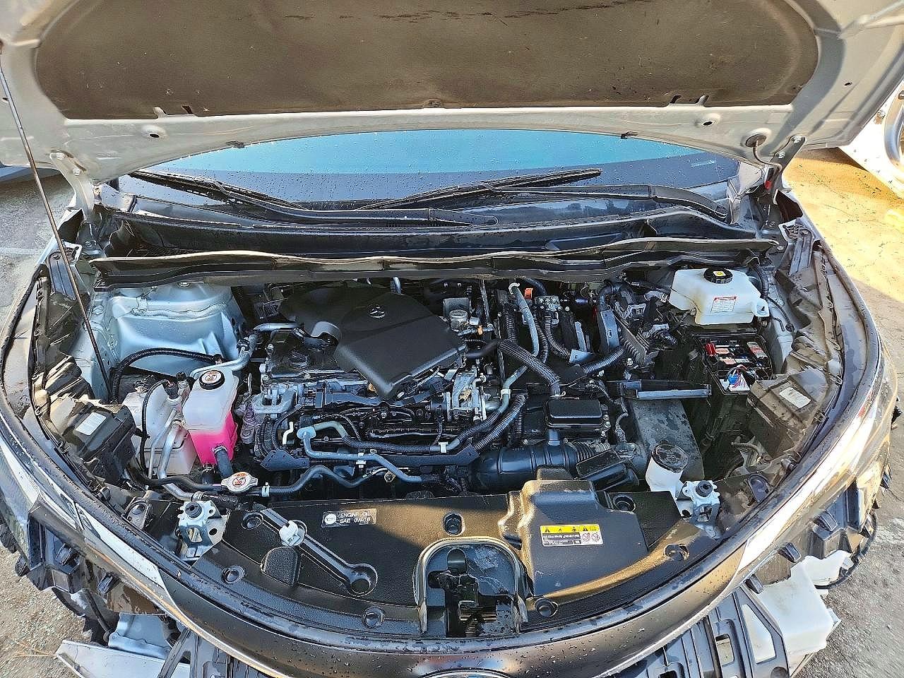 2021 TOYOTA SIENNA LE photo 12