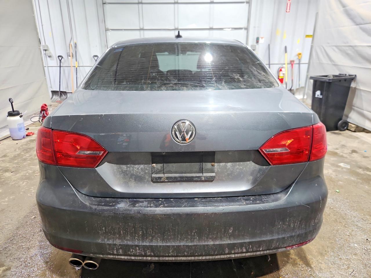 2013 VOLKSWAGEN JETTA SE photo 16