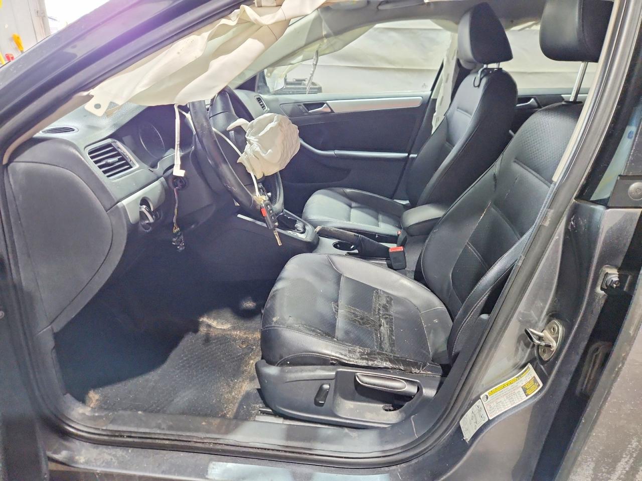 2013 VOLKSWAGEN JETTA SE photo 19