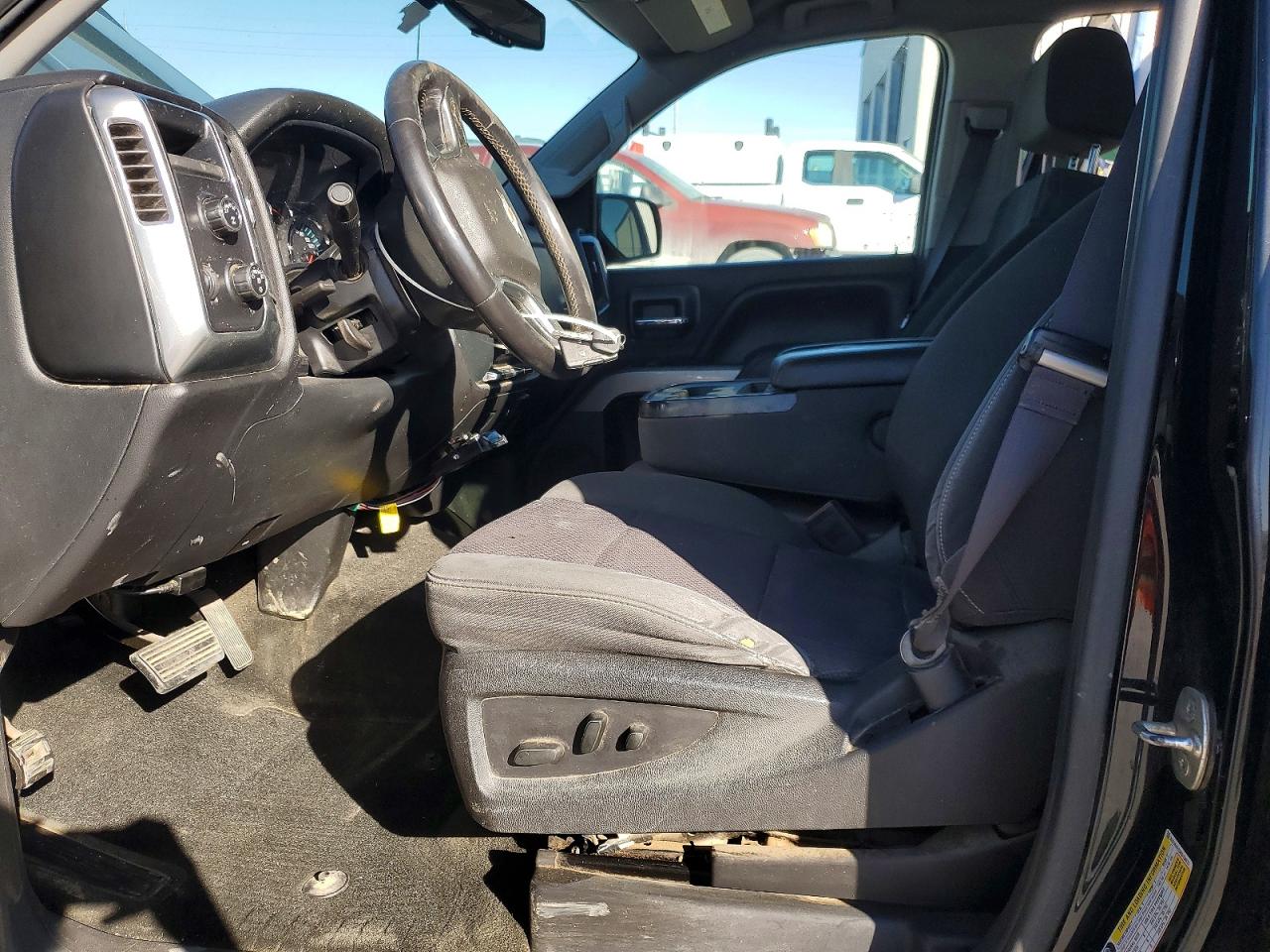 2017 CHEVROLET SILVERADO K1500 LT photo 7