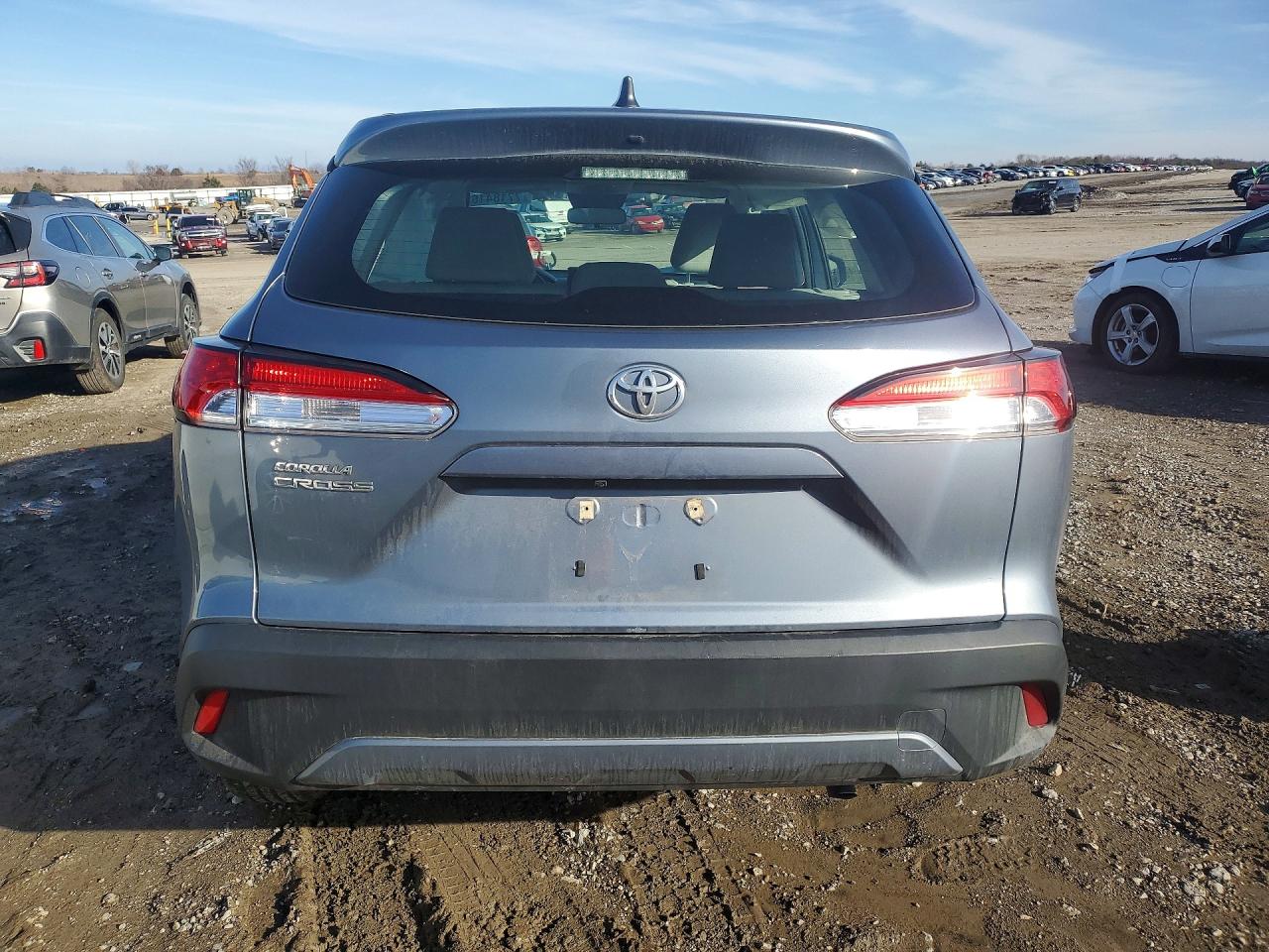 2023 TOYOTA COROLLA CROSS L photo 6