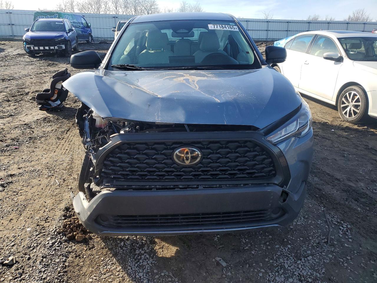 2023 TOYOTA COROLLA CROSS L photo 5